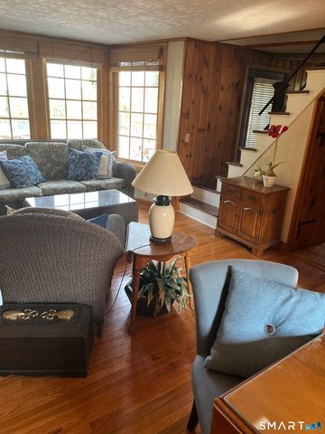 39 Little Bay Lane, Branford, CT 06405