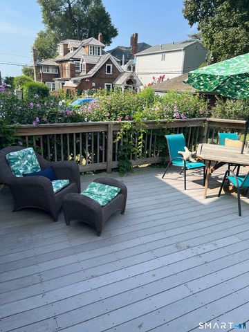 39 Little Bay Lane, Branford, CT 06405