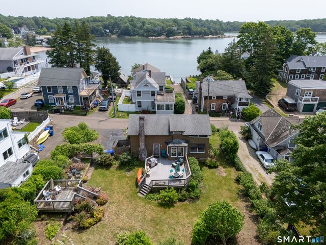39 Little Bay Lane, Branford, CT 06405