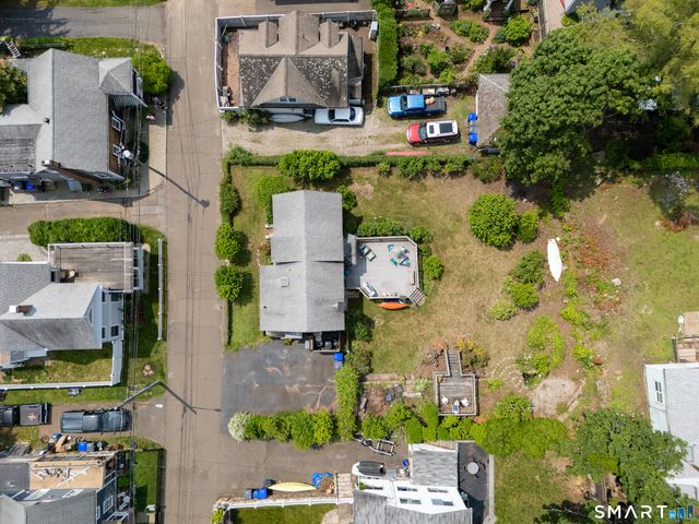 39 Little Bay Lane, Branford, CT 06405