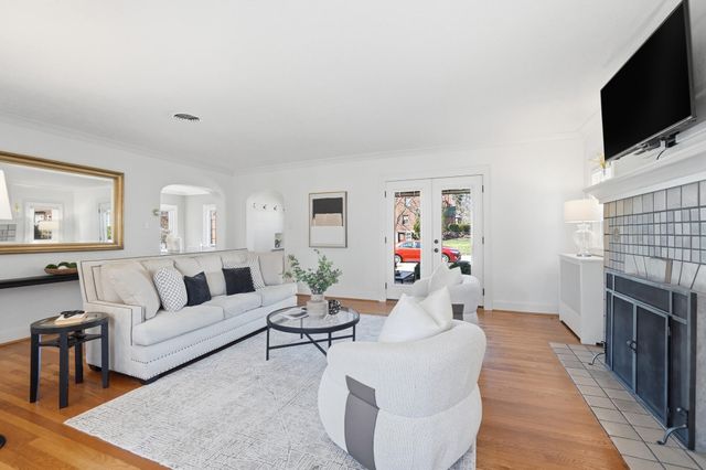 55 S Vernon Lane, Fort Thomas, KY 41075