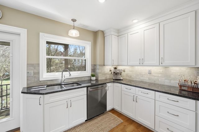 55 S Vernon Lane, Fort Thomas, KY 41075