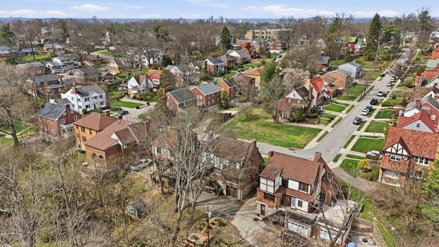 55 S Vernon Lane, Fort Thomas, KY 41075