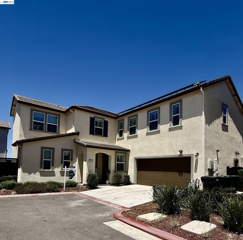 18005 reunion ct, Lathrop, CA 95330
