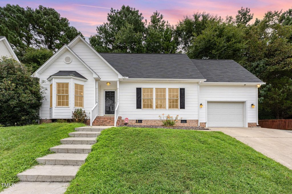 8401 Hobhouse Circle, Raleigh, NC 27615