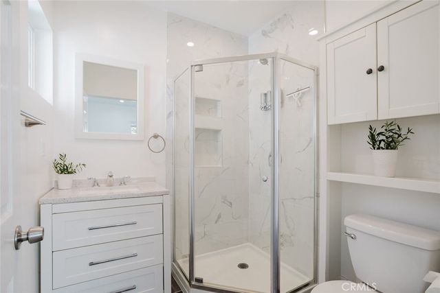 13521 Hamlin Street, Van Nuys, CA 91401