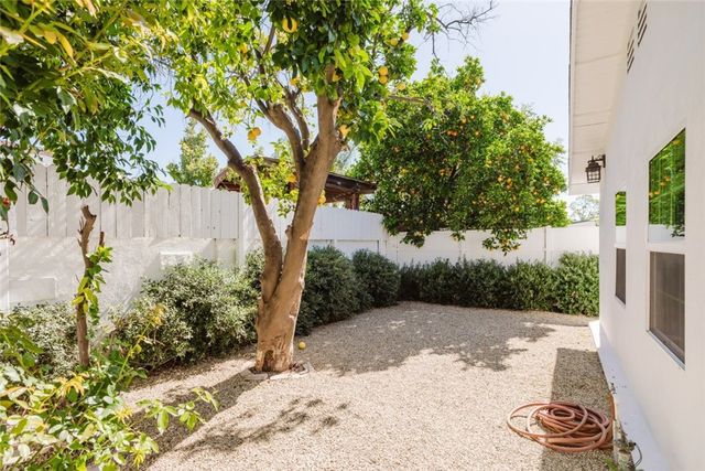 13521 Hamlin Street, Van Nuys, CA 91401