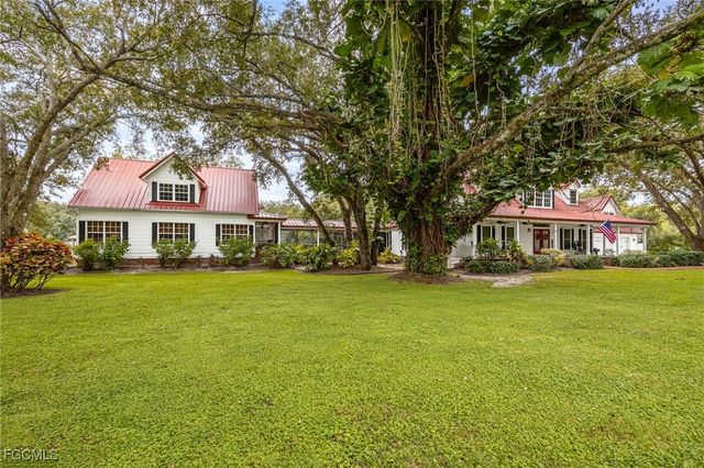 1444 Winchester AVE E, Labelle, FL 33935