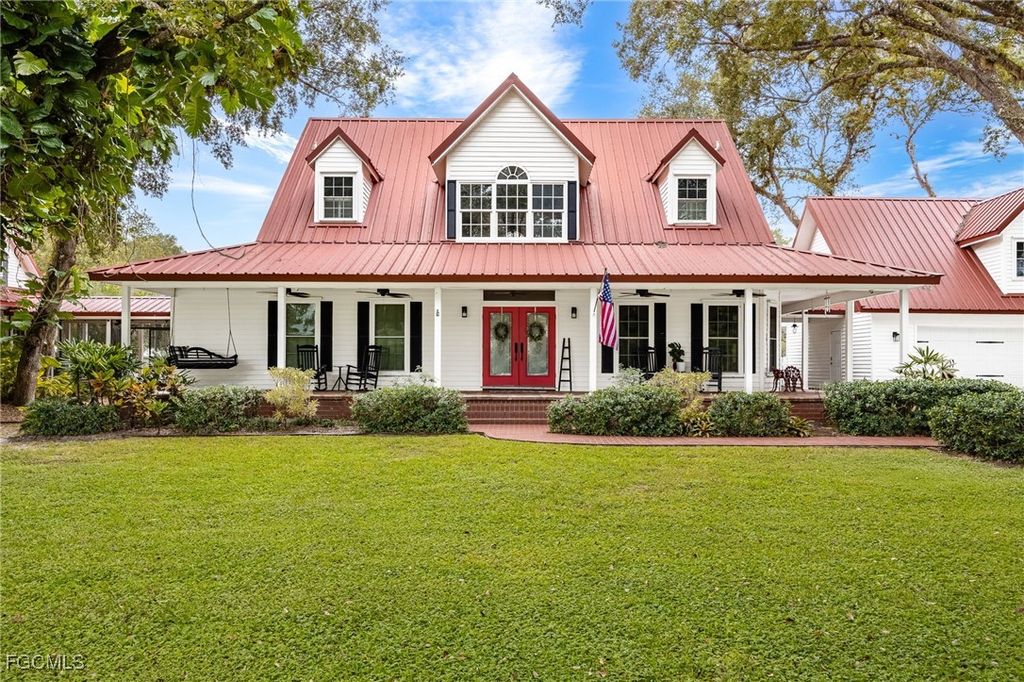 1444 Winchester AVE E, Labelle, FL 33935