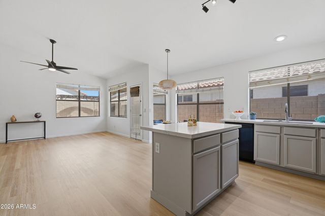 9854 E OSAGE Avenue, Mesa, AZ 85212