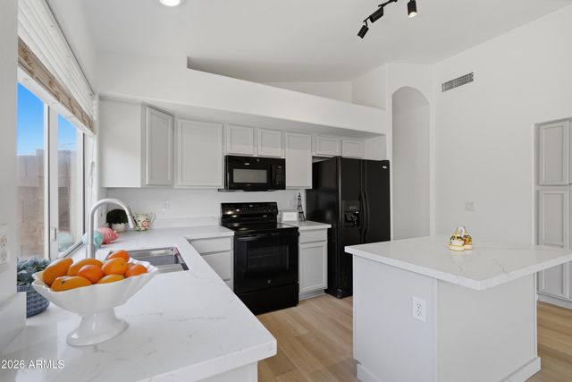 9854 E OSAGE Avenue, Mesa, AZ 85212
