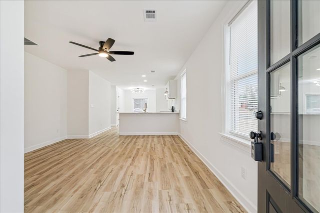 5186 BROKEN OAK DR, Memphis, TN 38119