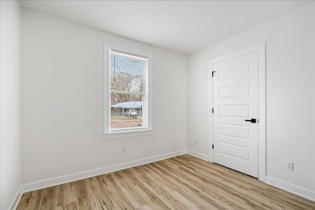 5186 BROKEN OAK DR, Memphis, TN 38119