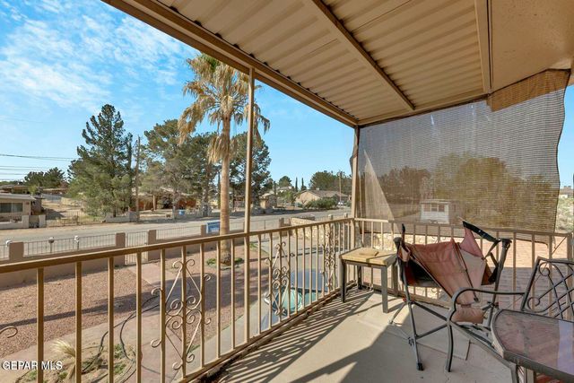 143 LA CIENEGA Drive, Socorro, TX 79927