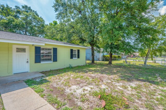 709 Greenwood Street B, Fort Walton Beach, FL 32547
