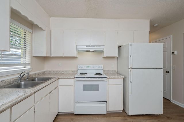 709 Greenwood Street B, Fort Walton Beach, FL 32547
