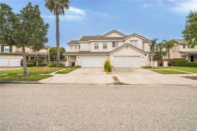 1065 Vaquero Circle, Oxnard, CA 93030