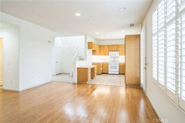 1065 Vaquero Circle, Oxnard, CA 93030