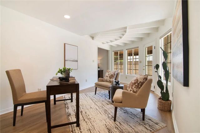 347 W Spazier Avenue, Burbank, CA 91506