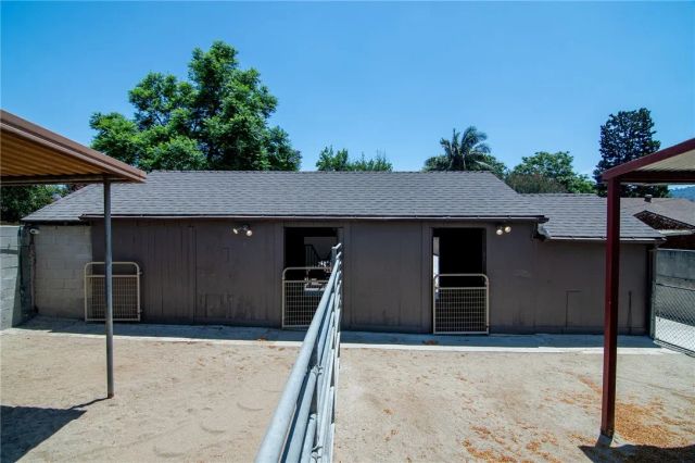 347 W Spazier Avenue, Burbank, CA 91506
