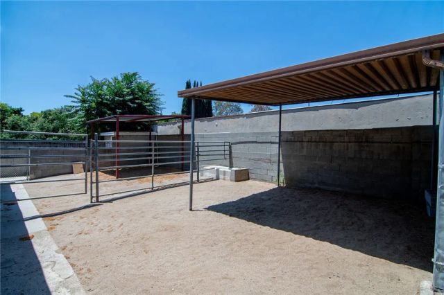 347 W Spazier Avenue, Burbank, CA 91506