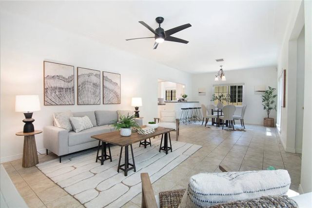 347 W Spazier Avenue, Burbank, CA 91506