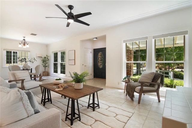 347 W Spazier Avenue, Burbank, CA 91506