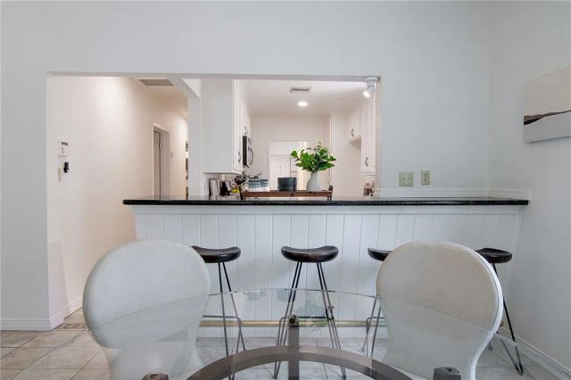 347 W Spazier Avenue, Burbank, CA 91506