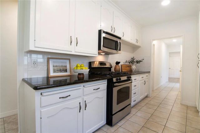 347 W Spazier Avenue, Burbank, CA 91506