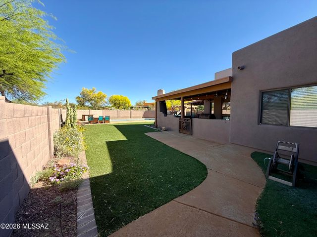 9207 S Placita Saguaro Solitario, Vail, AZ 85641