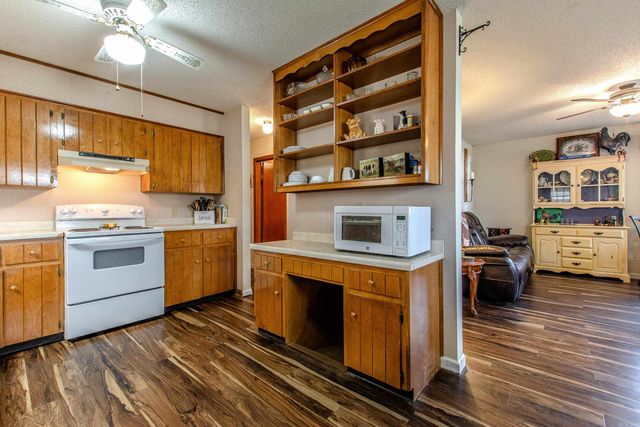 311 E 2nd Street, Lonoke, AR 72086