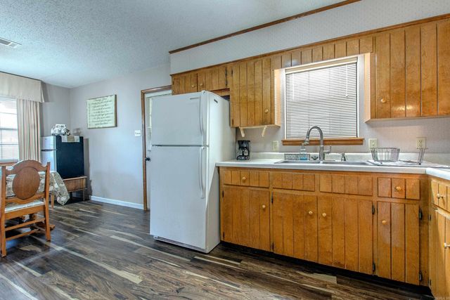 311 E 2nd Street, Lonoke, AR 72086