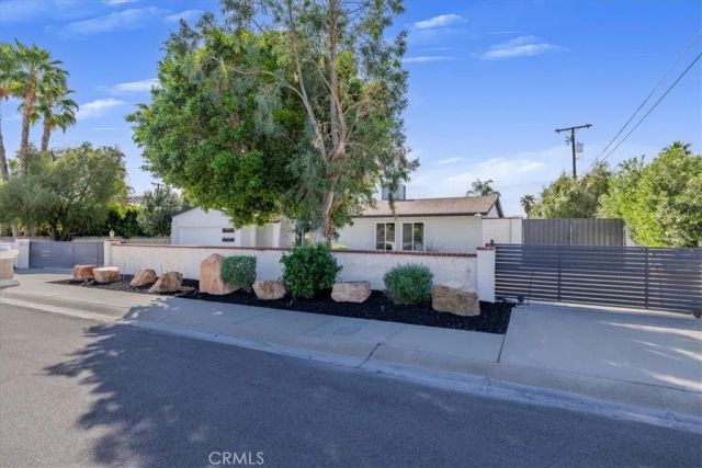 2811 E Sandia, Palm Springs, CA 92262