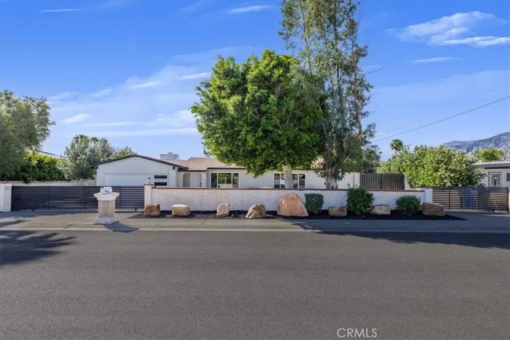 2811 E Sandia, Palm Springs, CA 92262
