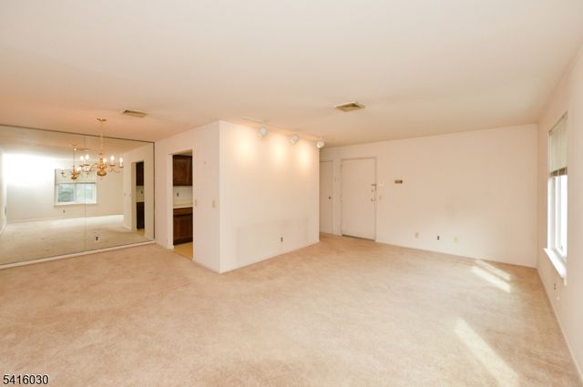 50 Rock Rd 7A, Hawthorne Boro, NJ 07506