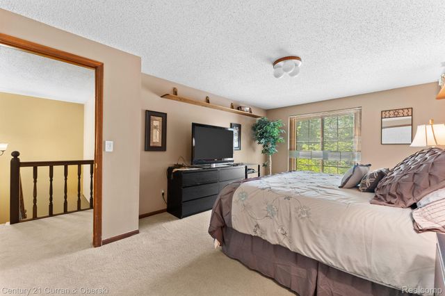 44962 Steeplepath, Novi, MI 48375
