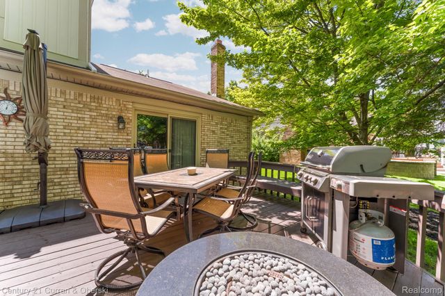 44962 Steeplepath, Novi, MI 48375