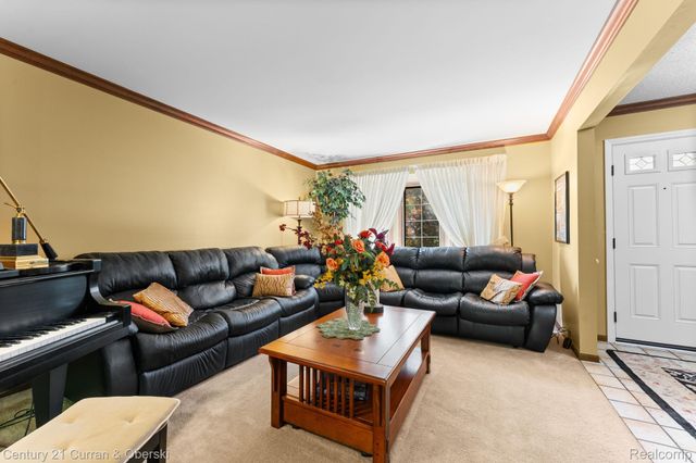 44962 Steeplepath, Novi, MI 48375