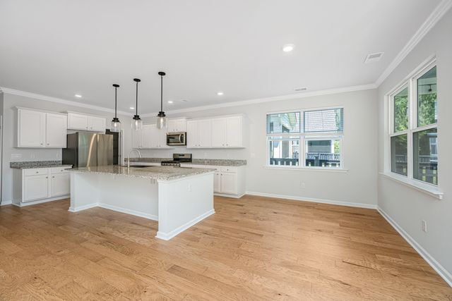 412 Oak View Way, Summerville, SC 29483