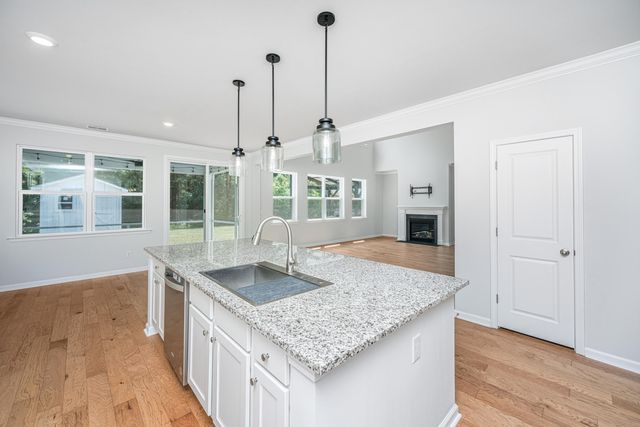 412 Oak View Way, Summerville, SC 29483