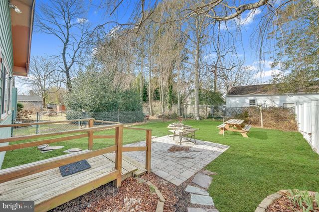 130 CENTER STREET, Manahawkin, NJ 08050