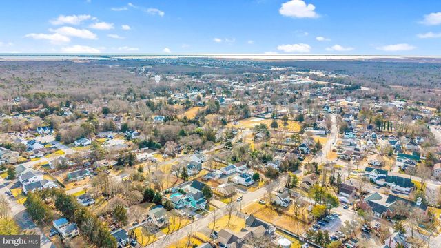 130 CENTER STREET, Manahawkin, NJ 08050