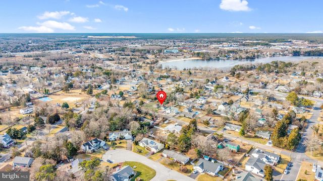 130 CENTER STREET, Manahawkin, NJ 08050