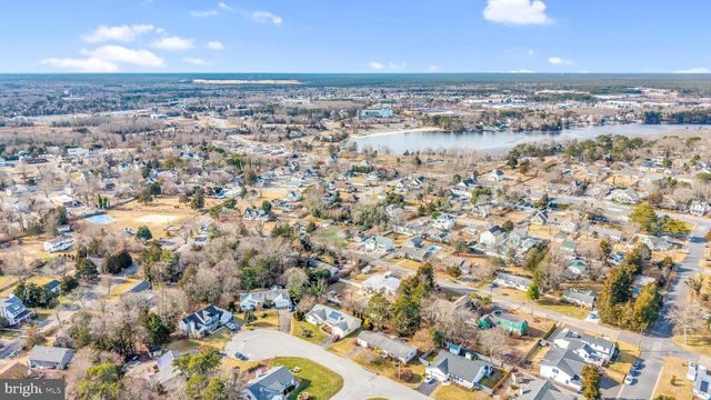 130 CENTER STREET, Manahawkin, NJ 08050