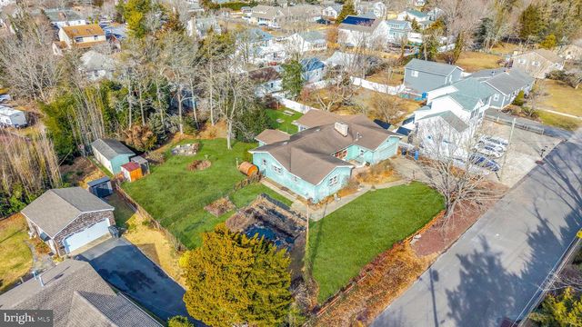 130 CENTER STREET, Manahawkin, NJ 08050