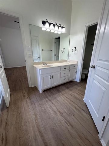 4909 NW 164th Terrace, Edmond, OK 73013