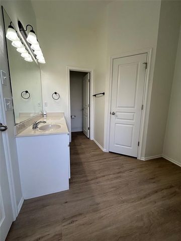 4909 NW 164th Terrace, Edmond, OK 73013