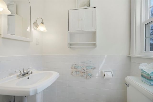 69 Jericho Path, Falmouth, MA 02540