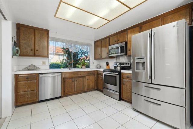 14541 Savin Avenue, Irvine, CA 92606