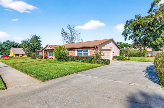 37821 WILLINGHAM AVENUE, Dade City, FL 33525